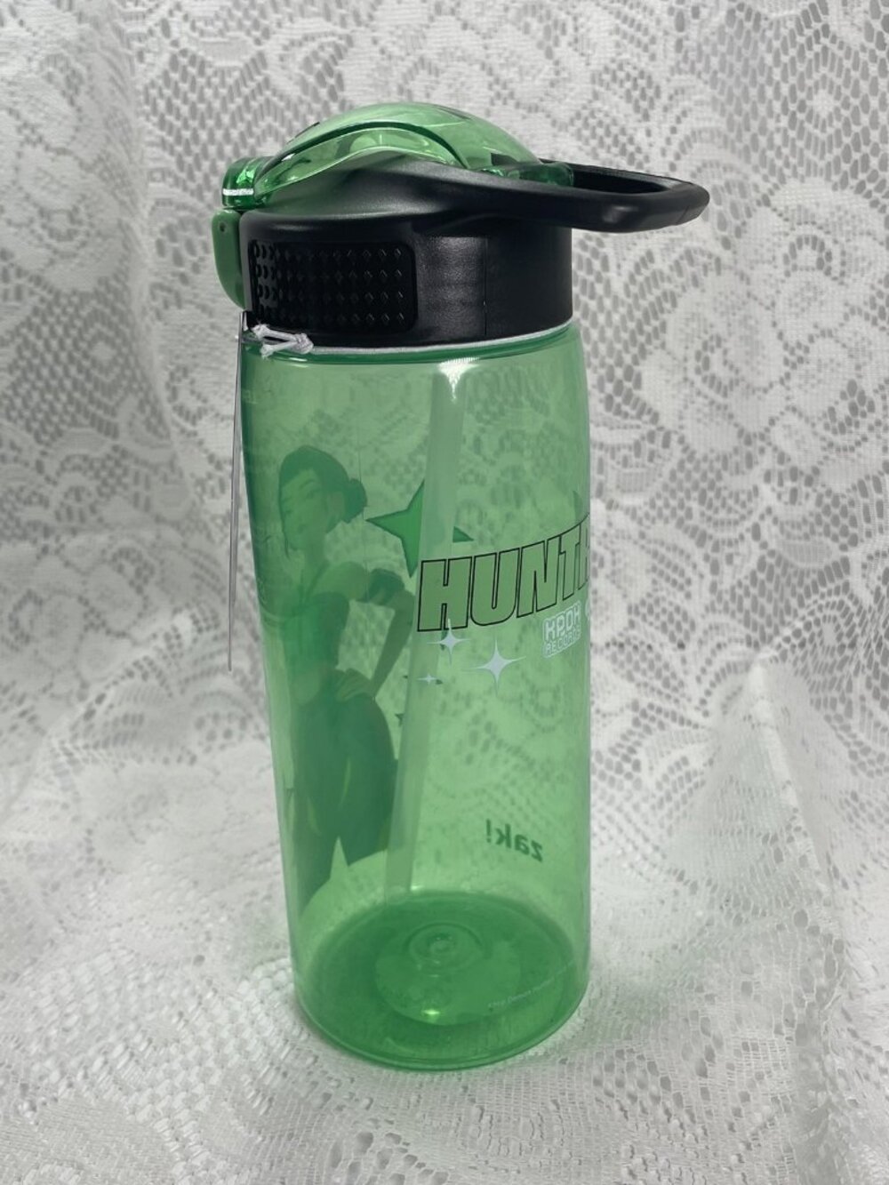 Zak Designs K-Pop Demon Hunters Huntrix 25oz Plastic Bottle Dishwasher Safe Lock - Picture 6 of 7